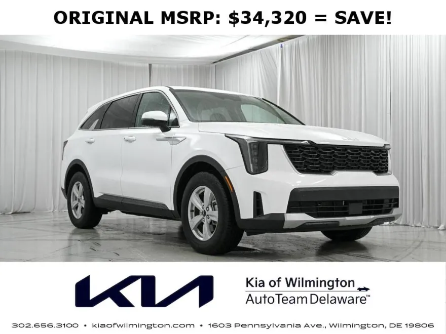 2024 Kia Sorento LX photo 1