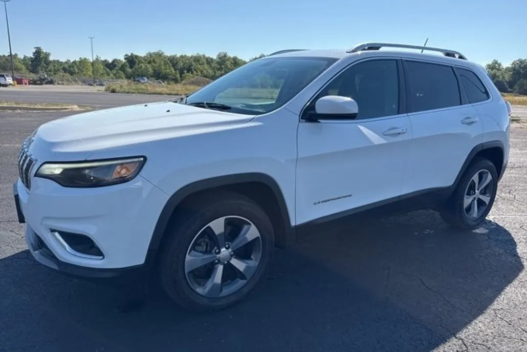 2019 Jeep Cherokee Limited photo 1