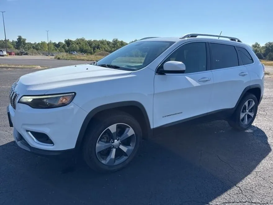 2019 Jeep Cherokee Limited photo 1