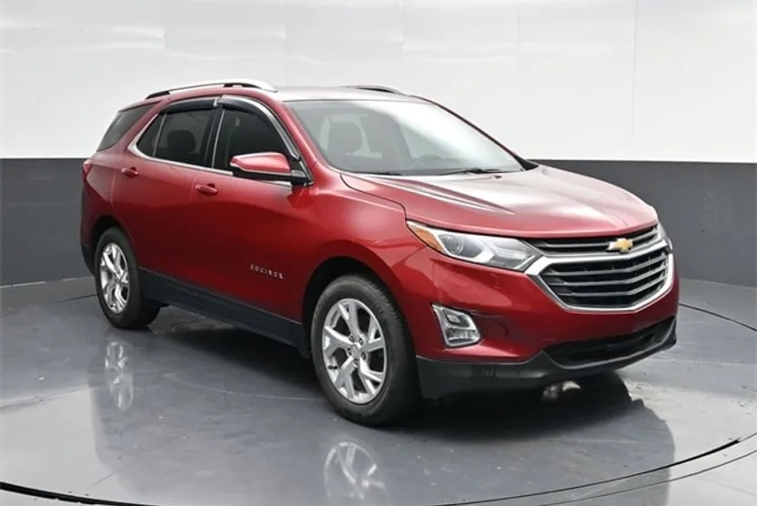 2019 Chevrolet Equinox LT photo 1