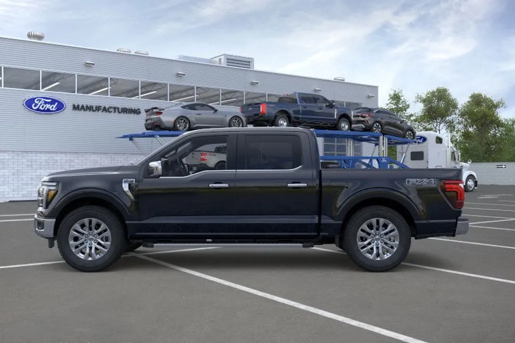2025 Ford F-150 Lariat photo 1