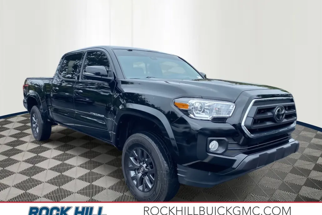 2023 Toyota Tacoma SR5 photo 1