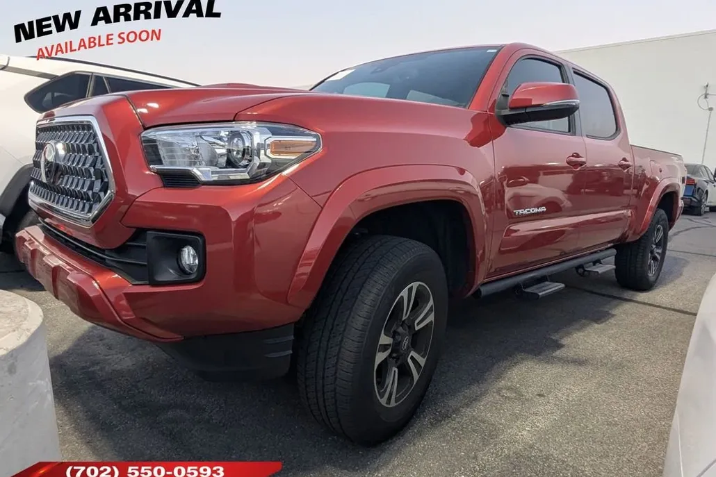 2019 Toyota Tacoma TRD Sport V6 photo 1