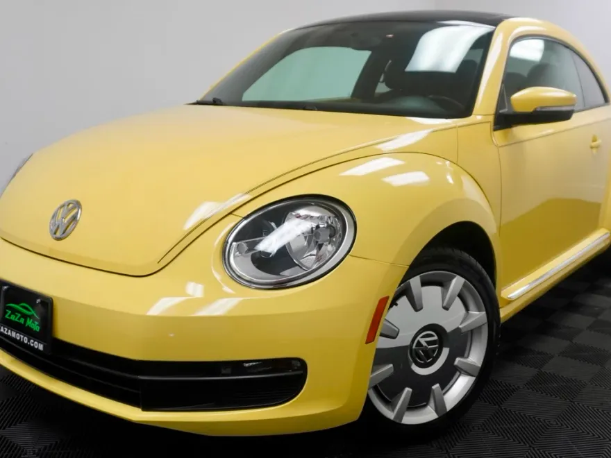 2013 Volkswagen Beetle 2.5L photo 1