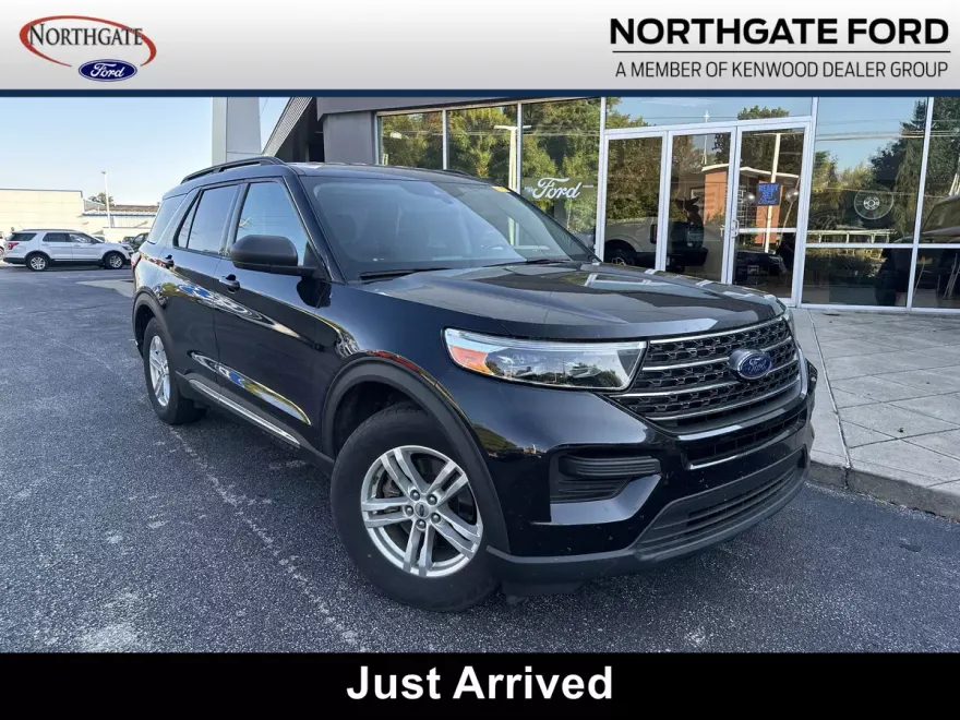2021 Ford Explorer XLT photo 1