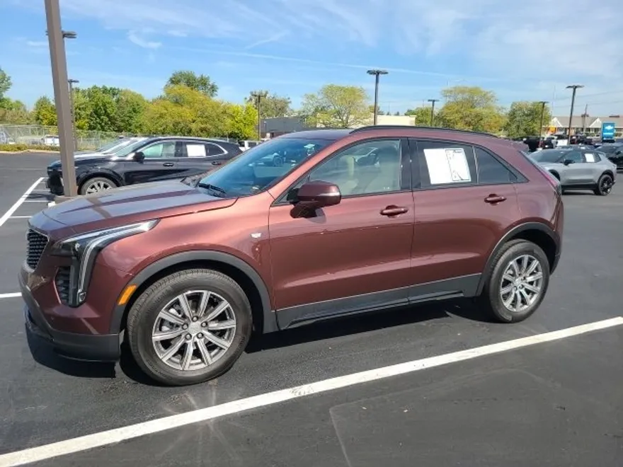 2023 Cadillac XT4 Sport photo 1