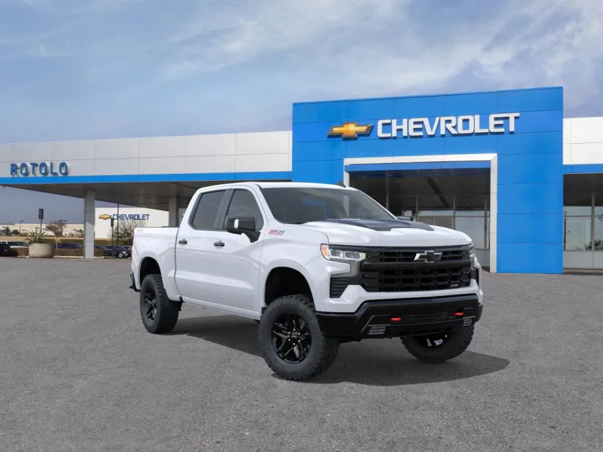 2026 Chevrolet Silverado Trail Boss LT photo 1