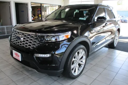 2022 Ford Explorer Platinum photo 2