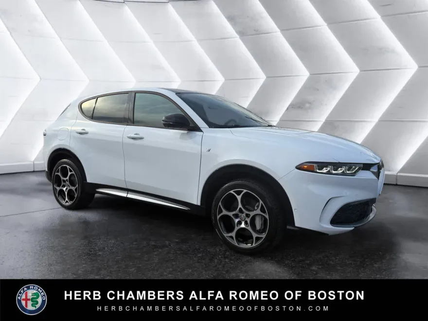 2024 Alfa Romeo Tonale Ti photo 1