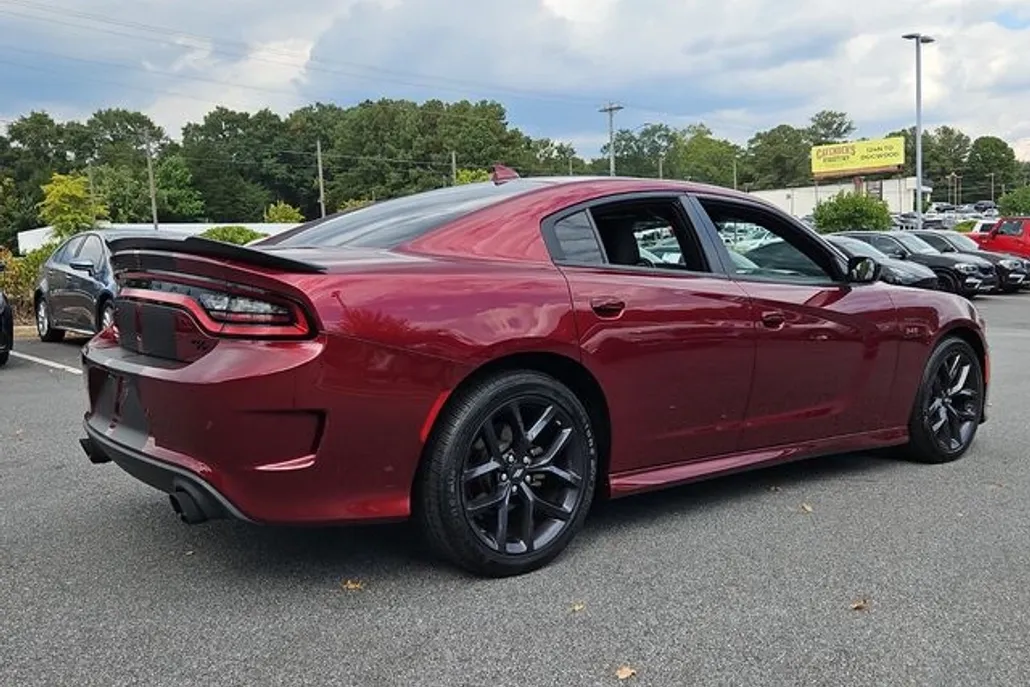 2022 Dodge Charger R/T photo 1