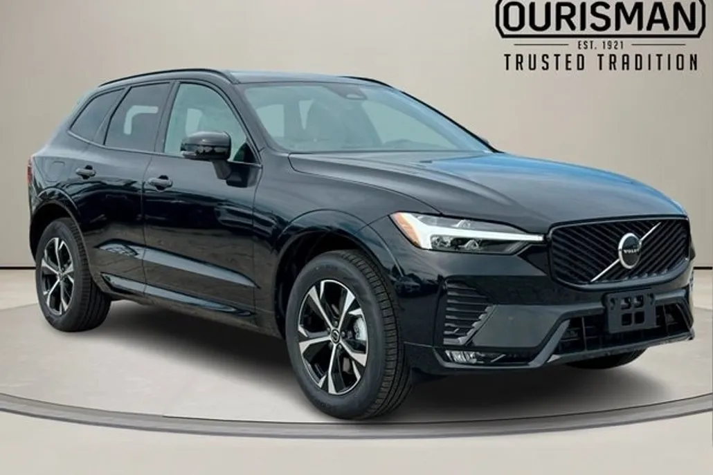 2026 Volvo XC60 B5 Core photo 1