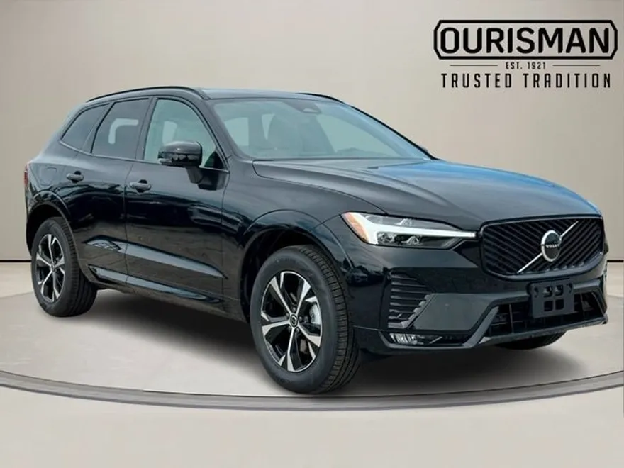 2026 Volvo XC60 B5 Core photo 1