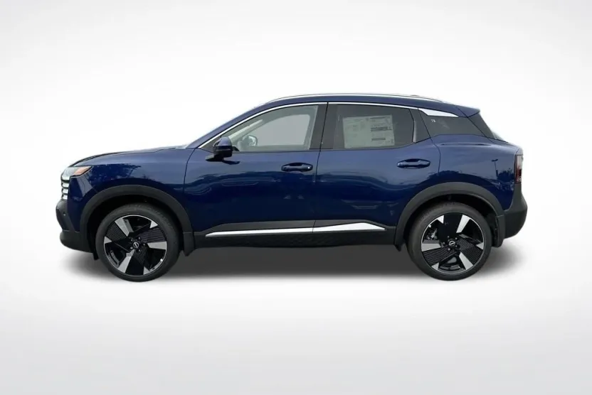 2025 Nissan Kicks SR photo 1