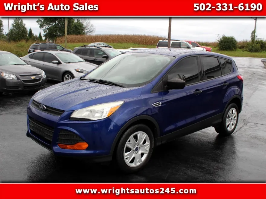2014 Ford Escape S photo 1
