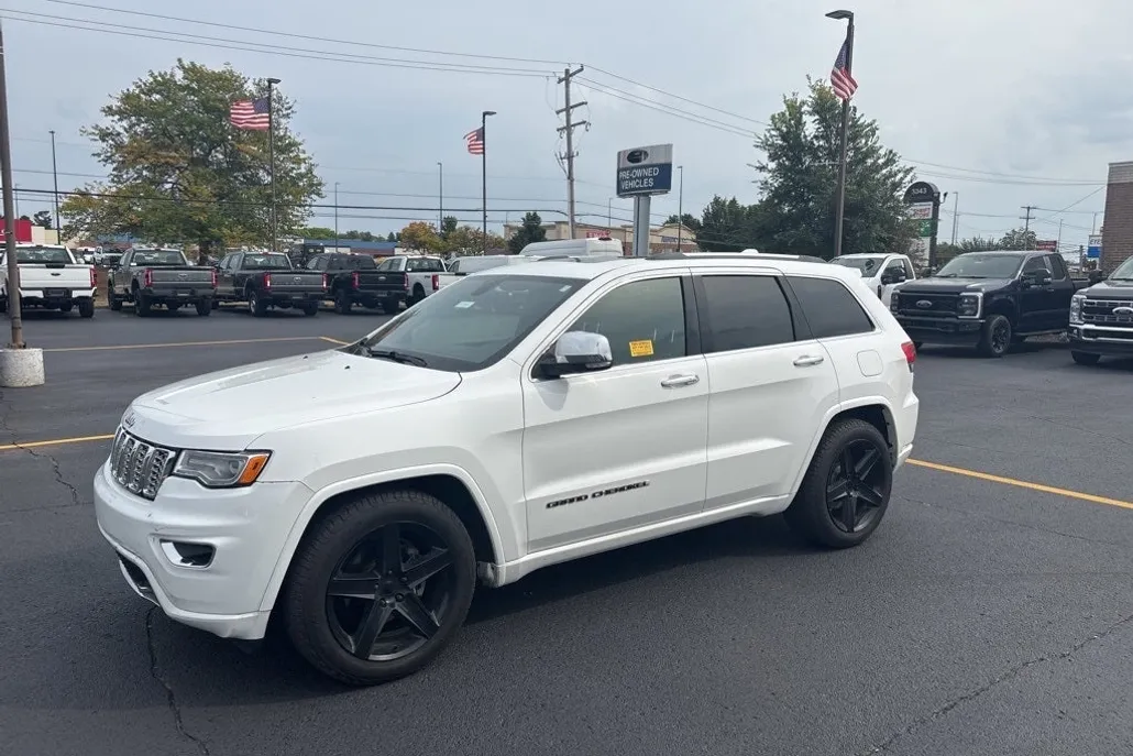 2018 Jeep Grand Cherokee Overland photo 1