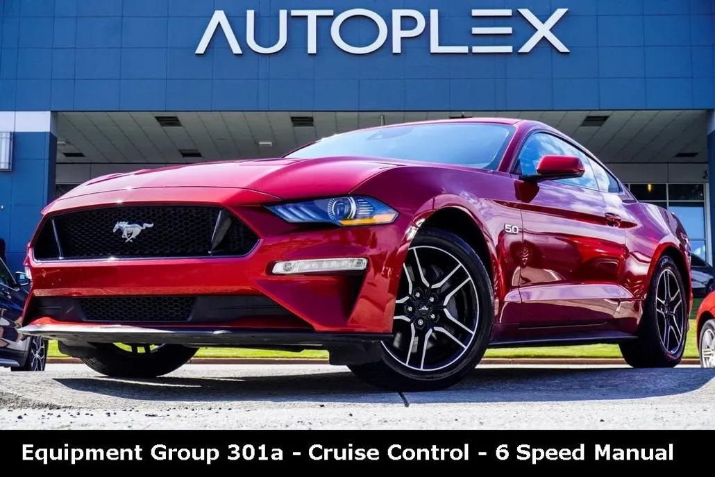 2022 Ford Mustang GT photo 1