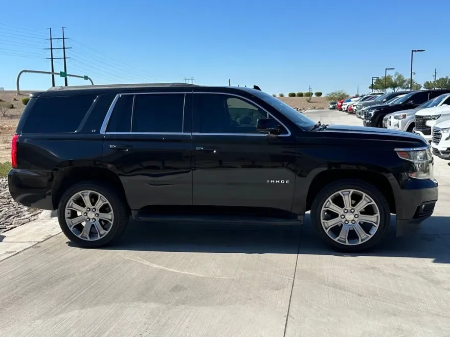 2020 Chevrolet Tahoe LT photo 1