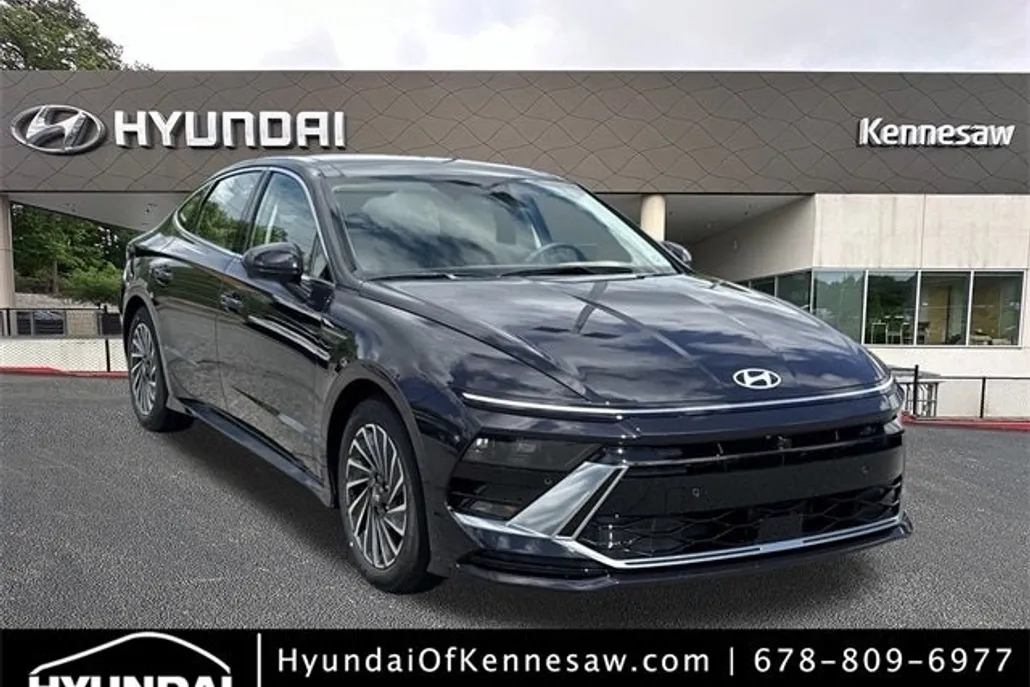 2025 Hyundai Sonata Hybrid Limited photo 1