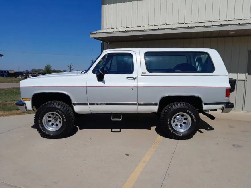 1989 Chevrolet Blazer photo 1