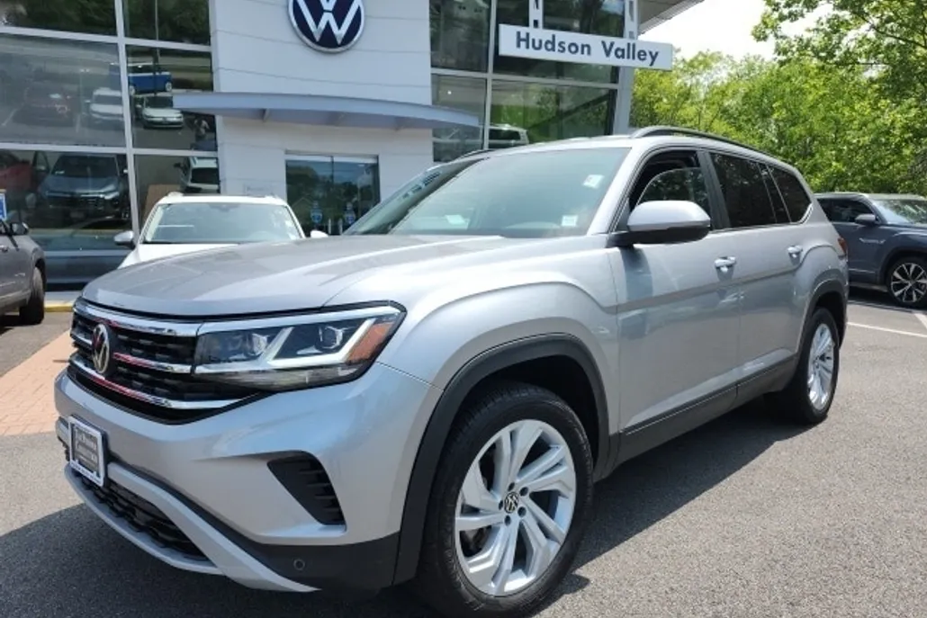 2022 Volkswagen Atlas V6 SE Technology photo 1