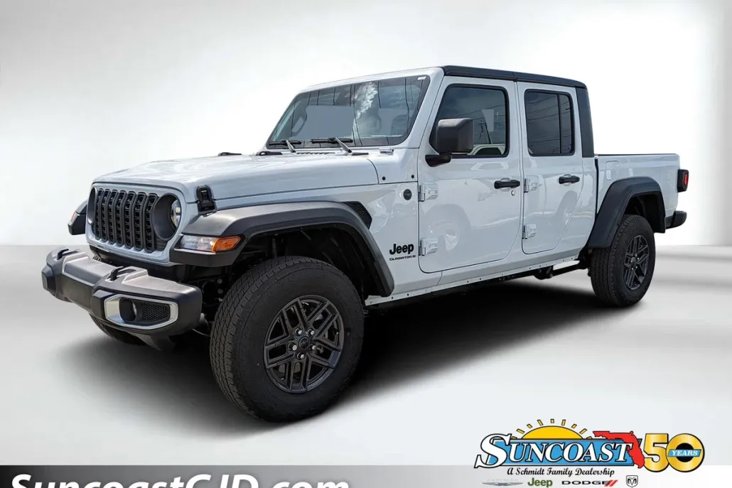 2025 Jeep Gladiator Sport S photo 1