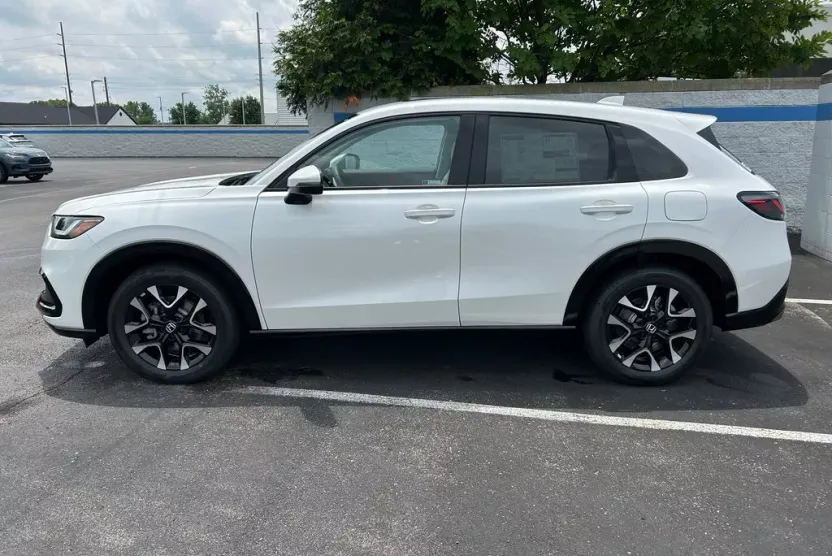 2026 Honda HR-V EX-L photo 1