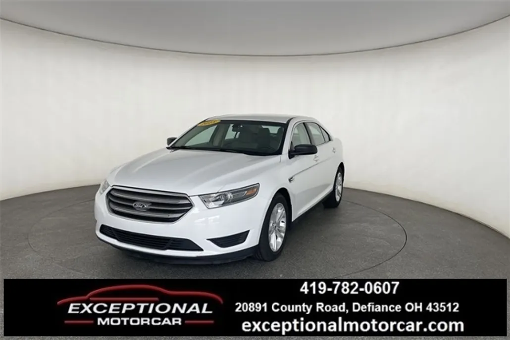 2018 Ford Taurus SE photo 1