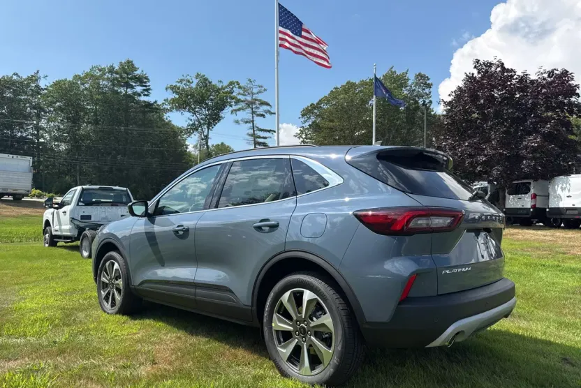 2025 Ford Escape Platinum photo 1