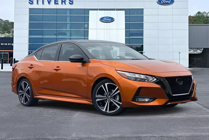 2023 Nissan Sentra SR photo 1