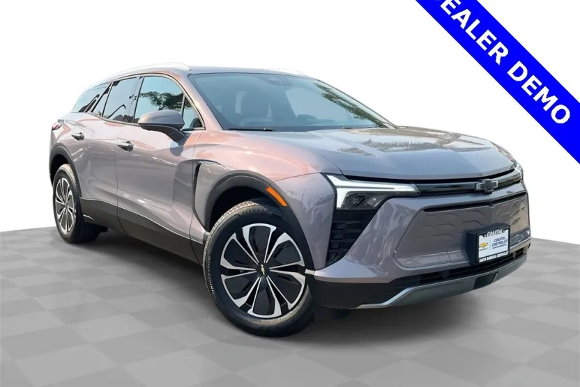 2025 Chevrolet Blazer EV photo 1