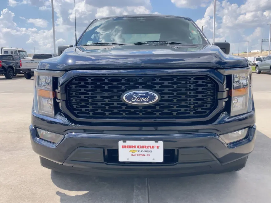 2023 Ford F-150 XL photo 1