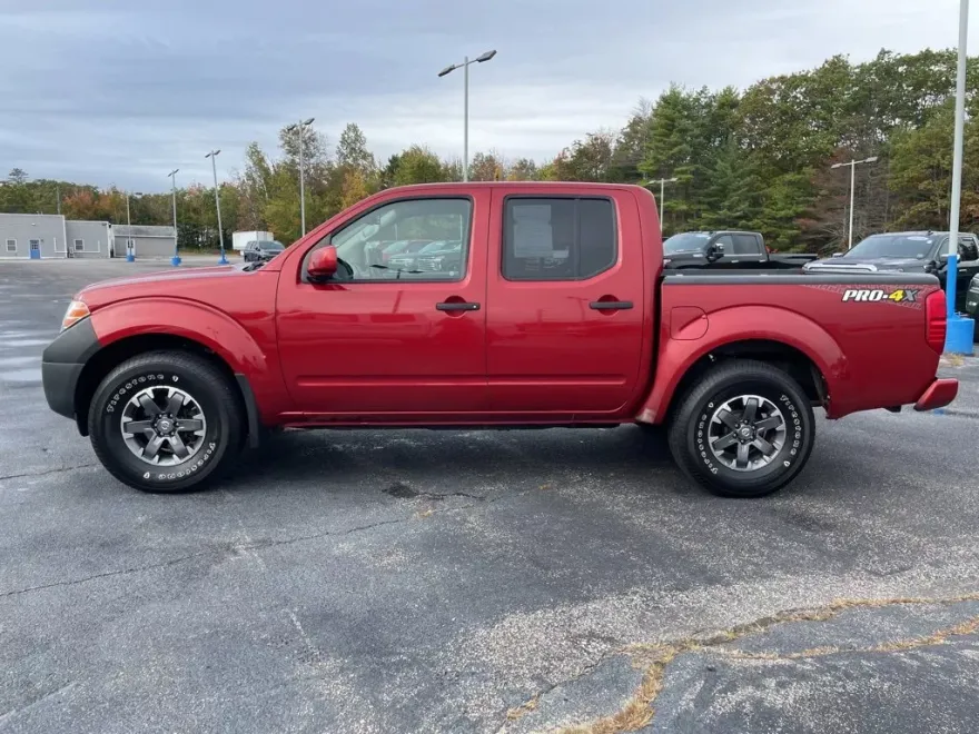 2018 Nissan Frontier PRO-4X photo 1