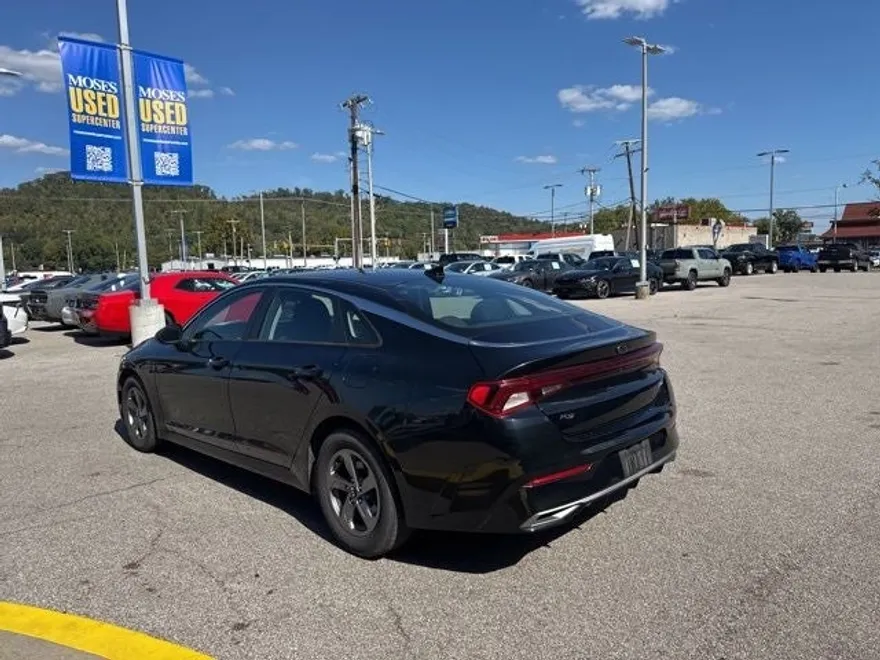 2021 Kia K5 LXS photo 1