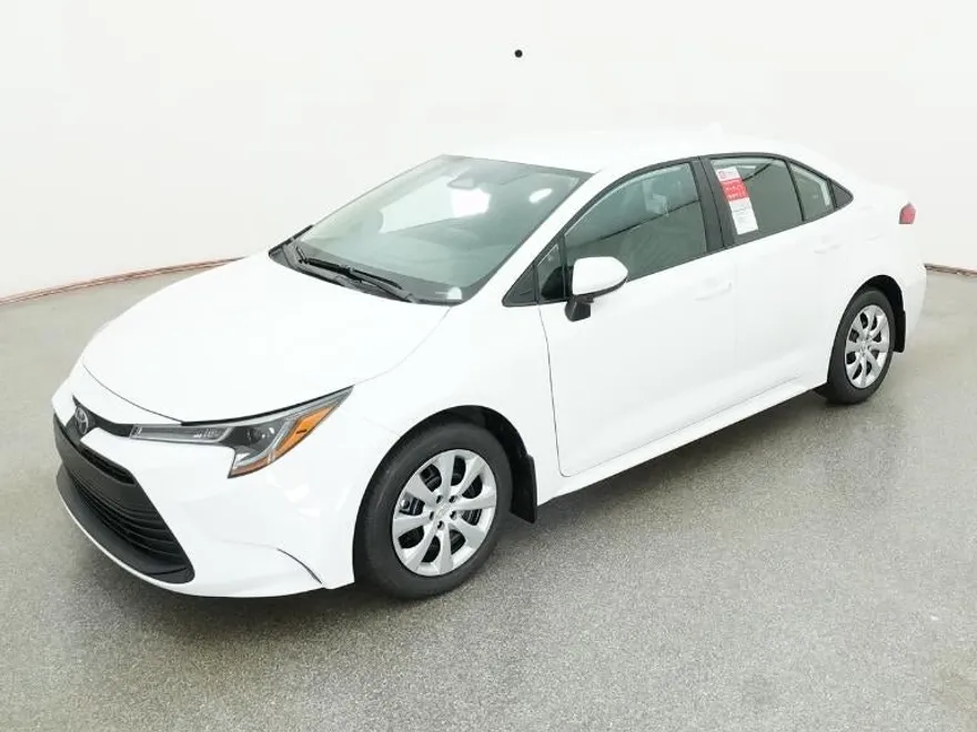 2026 Toyota Corolla LE photo 1