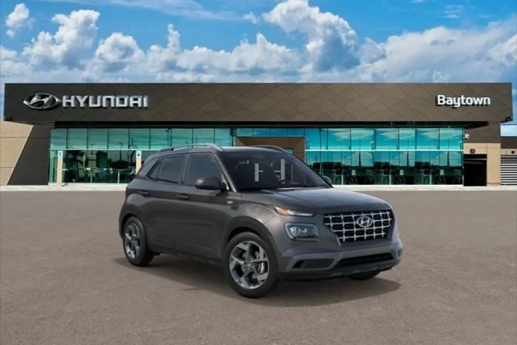 2025 Hyundai Venue SEL photo 1