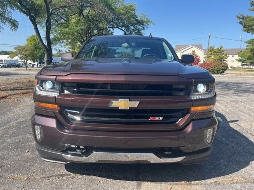 2016 Chevrolet Silverado 1500 LT photo 1