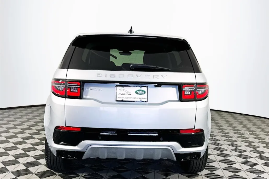 2025 Land Rover Discovery Sport S photo 1