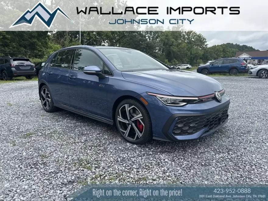 2025 Volkswagen Golf GTI SE photo 1
