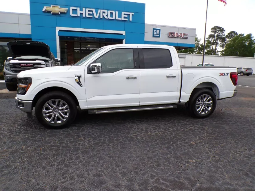 2024 Ford F-150 XLT photo 1