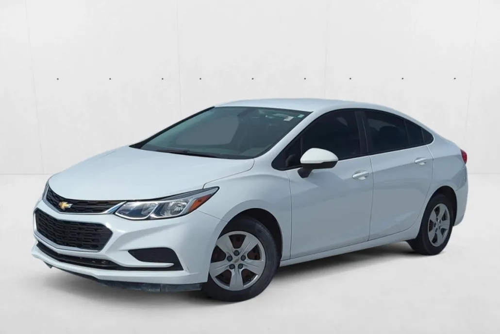 2018 Chevrolet Cruze LS photo 1