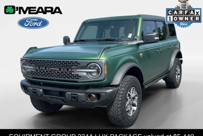 2023 Ford Bronco Badlands photo 1
