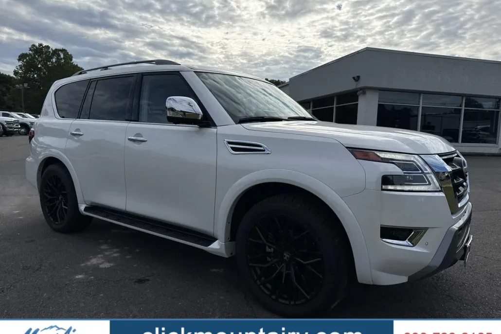 2024 Nissan Armada Platinum photo 1