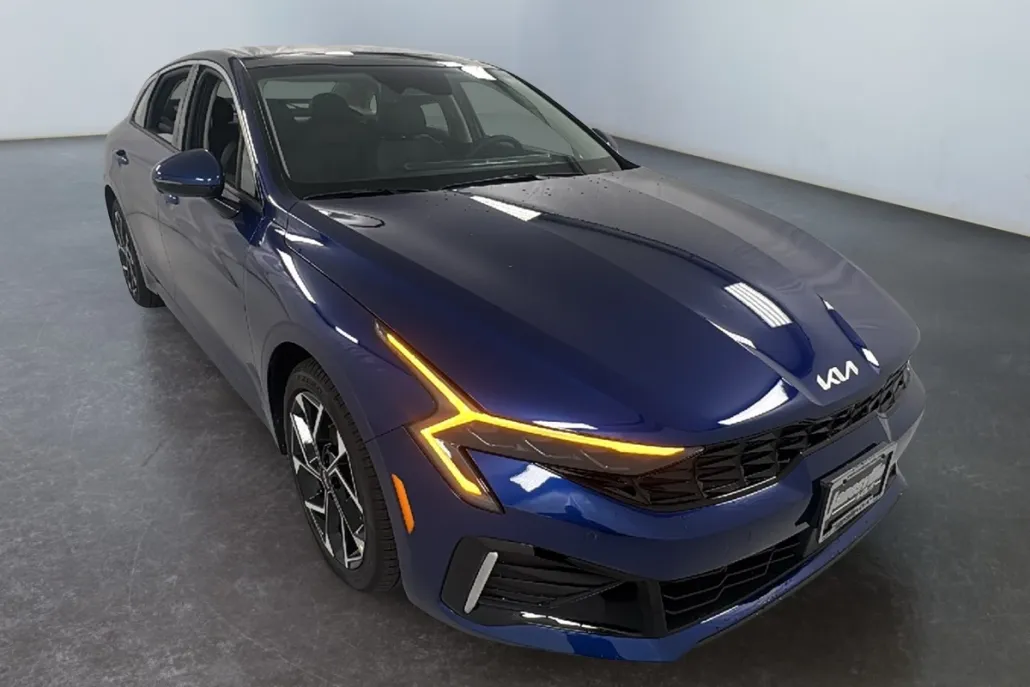2026 Kia K5 EX photo 1