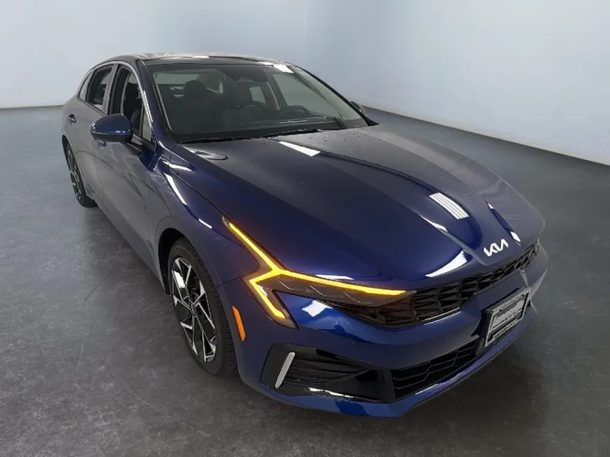 2026 Kia K5 EX photo 1