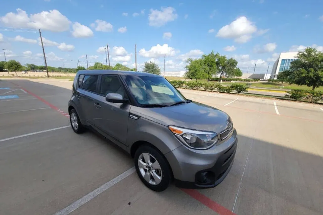 2019 Kia Soul Base photo 1