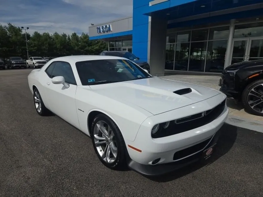 2022 Dodge Challenger R/T photo 1
