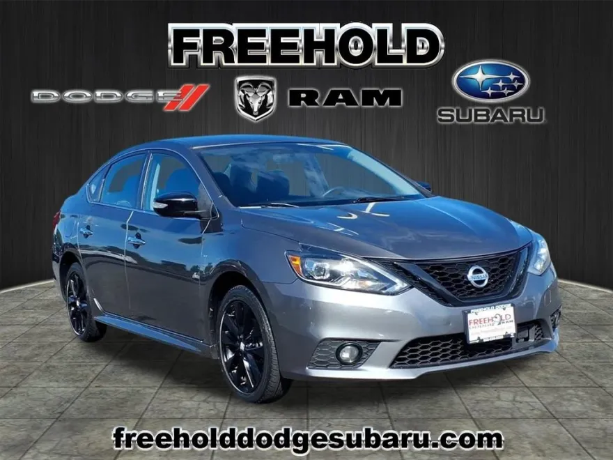 2018 Nissan Sentra SR Midnight Edition photo 1