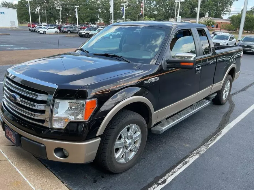 2013 Ford F-150 Lariat photo 1