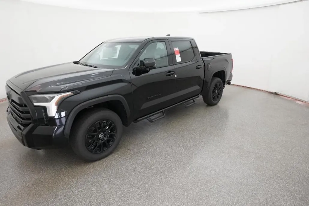2026 Toyota Tundra Limited CrewMax photo 1