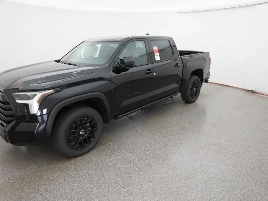 2026 Toyota Tundra Limited CrewMax photo 1